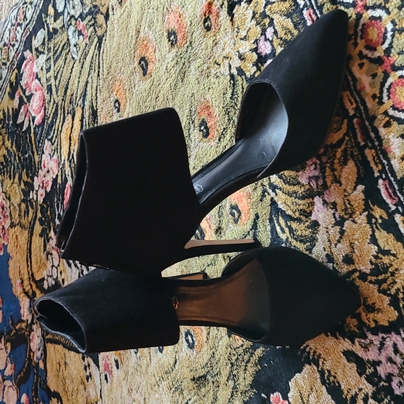 ALDO Carmelithe  Black Suede Cuffed Heeled Sandals sz 8 - Picture 2 of 8